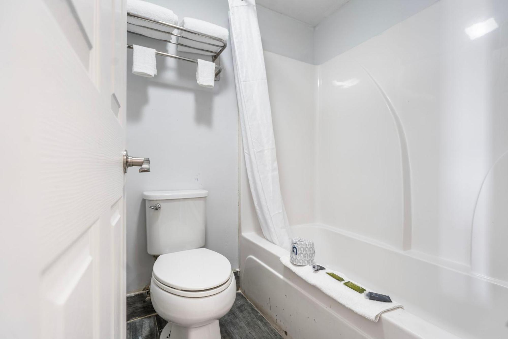 Budgetel Inns & Suites Augusta Downtown 706-945-1238 외부 사진