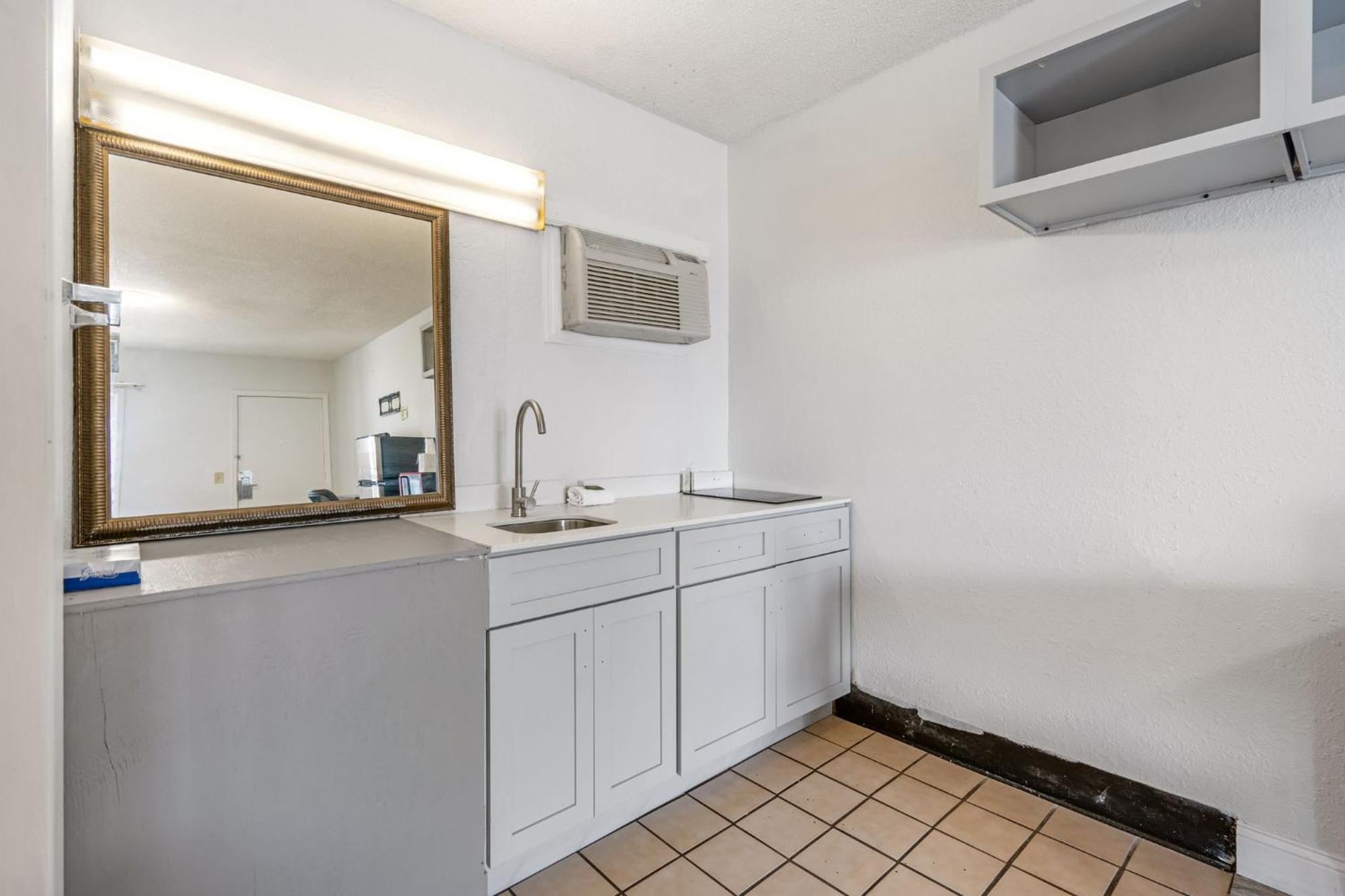 Budgetel Inns & Suites Augusta Downtown 706-945-1238 외부 사진