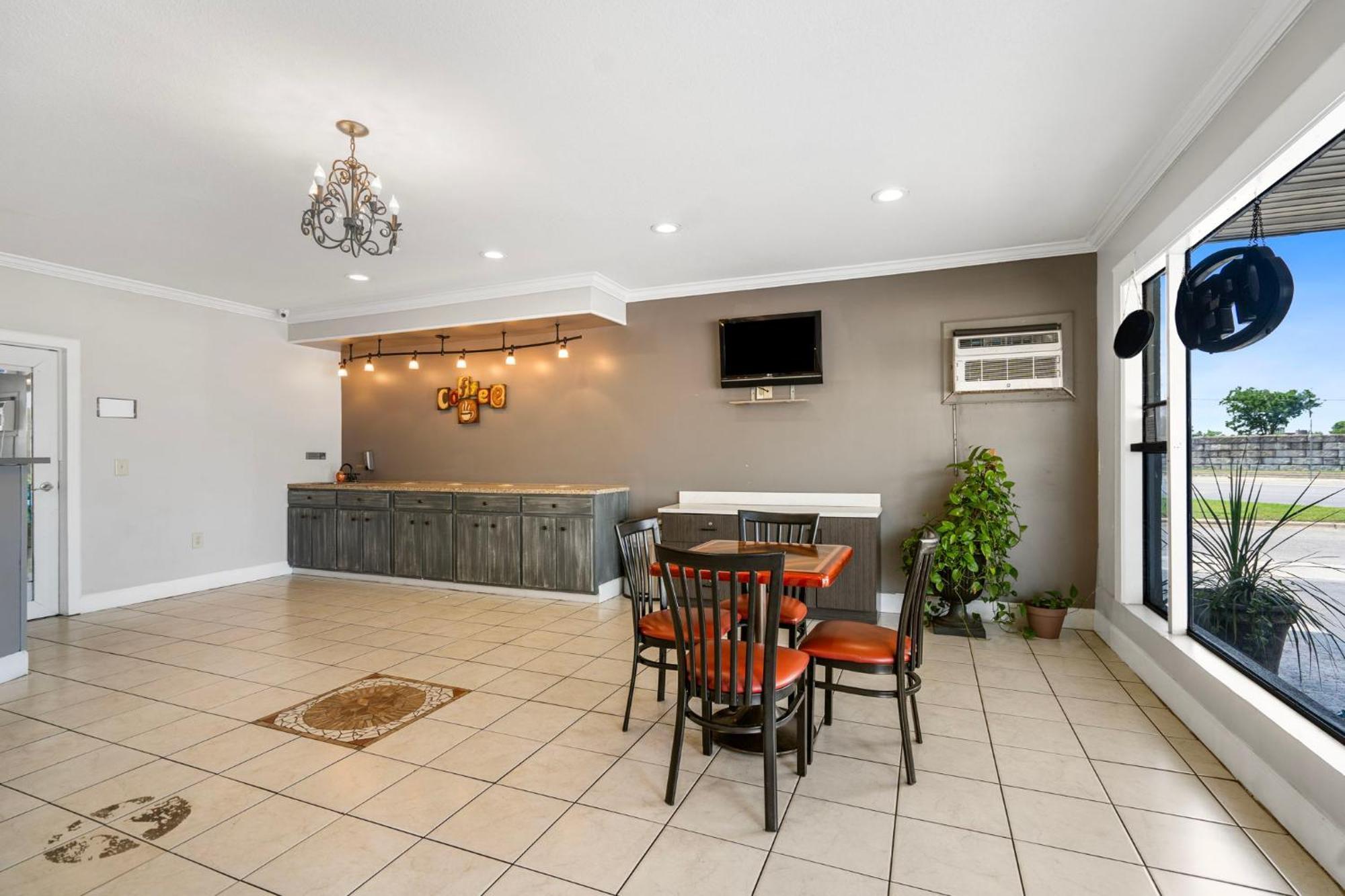 Budgetel Inns & Suites Augusta Downtown 706-945-1238 외부 사진